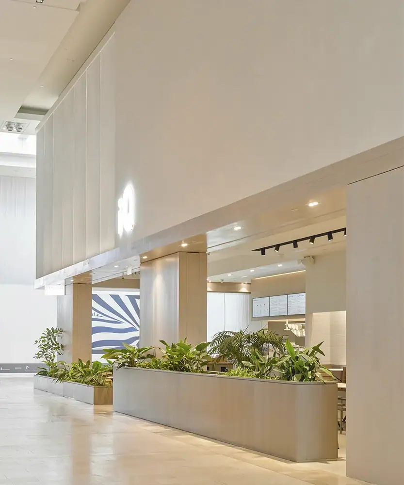iQ Foods Yorkdale — project photograph 4