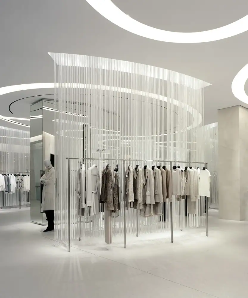 HOLT RENFREW — project photograph 6