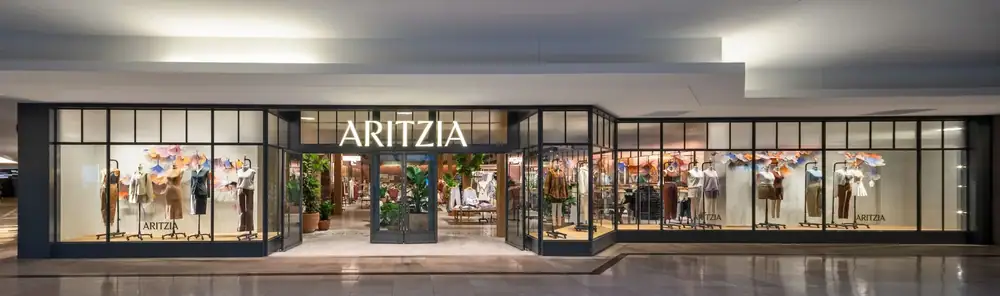Aritzia Sherway — project photograph 1
