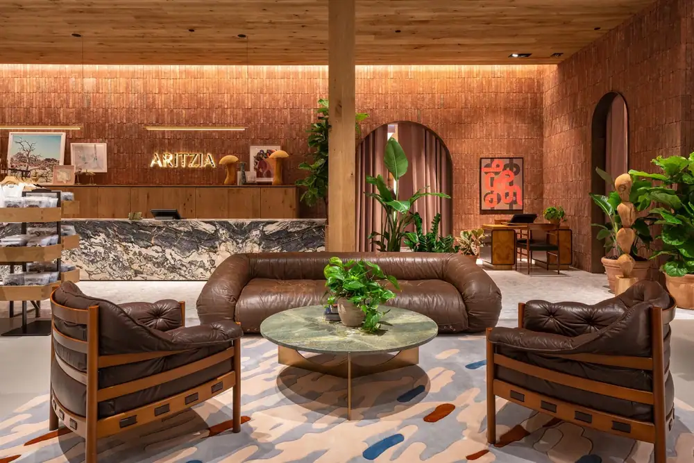 Aritzia Sherway — project photograph 3